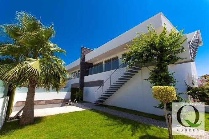 Möblierte 2+1 Villa in Side mit privatem Pool & Garten